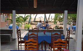 Star Beach Hotel Negombo
